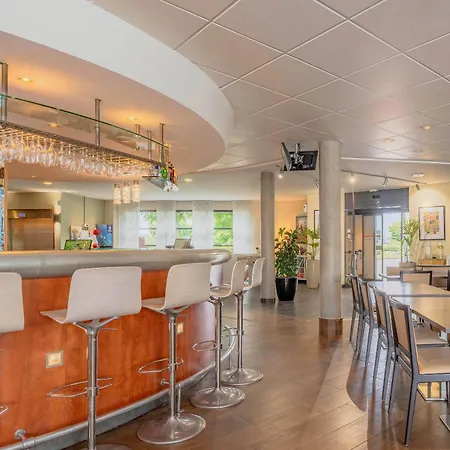 Calais Terminal Cite Europe 4 Etoiles Hotel