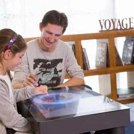 Calais Terminal Cite Europe 4 Etoiles Coquelles