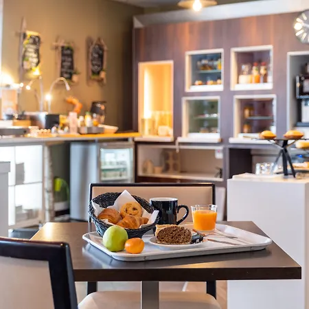 Calais Terminal Cite Europe 4 Etoiles 4*