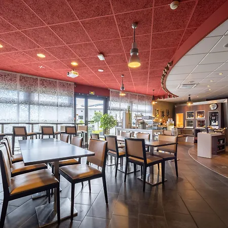 Hotel Calais Terminal Cite Europe 4 Etoiles