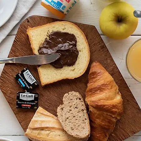 Calais Terminal Cite Europe 4 Etoiles Hotel