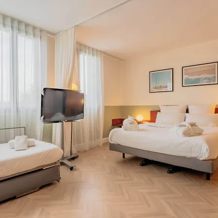 Calais Terminal Cite Europe 4 Etoiles