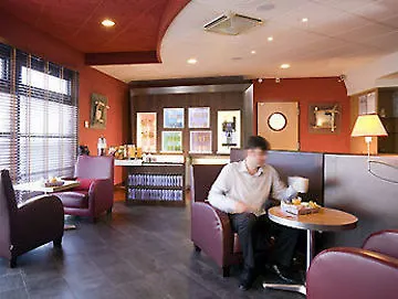 Hotel Calais Terminal Cite Europe 4 Etoiles 4*