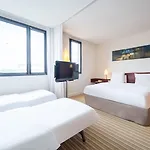 Hotell Calais Terminal Cite Europe 4 Etoiles