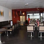 Calais Terminal Cite Europe 4 Etoiles Hotell