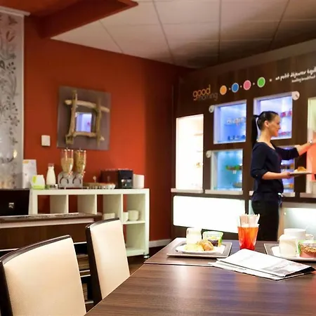 Hotel Calais Terminal Cite Europe 4 Etoiles