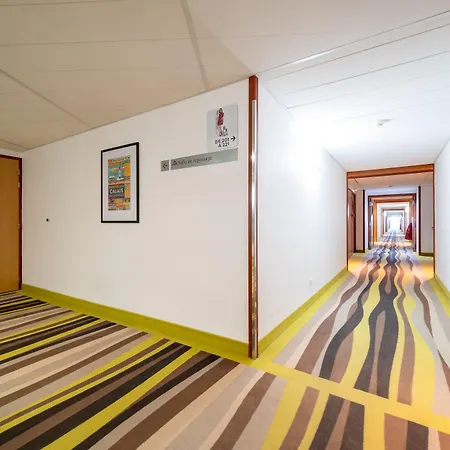 Hotel Calais Terminal Cite Europe 4 Etoiles