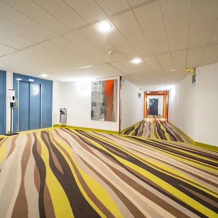 Calais Terminal Cite Europe 4 Etoiles Hotel