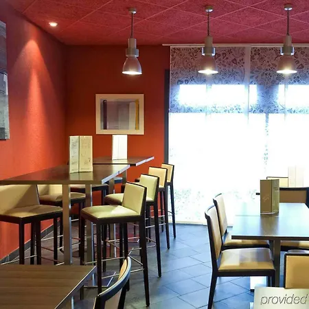 Calais Terminal Cite Europe 4 Etoiles 4*