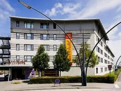 Calais Terminal Cite Europe 4 Etoiles 호텔 콘켈