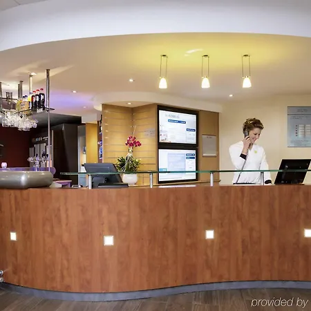 Calais Terminal Cite Europe 4 Etoiles